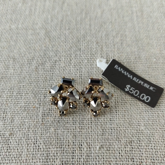 Brand New Banana Republic Earrings - Picture 1 of 2